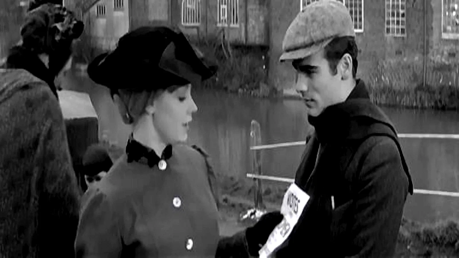 Photo 2 du film : Amants et fils