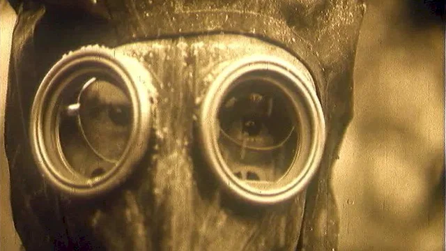 Photo 2 du film : Lettres d'un homme mort