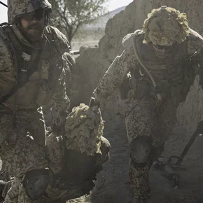 Photo du film : A War