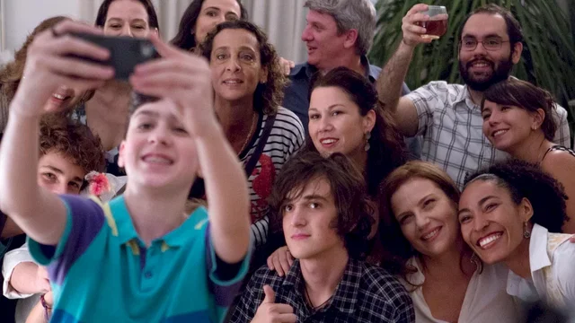 Affiche du film : D'une famille à l'autre