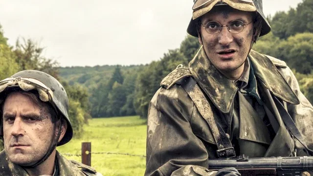 Affiche du film : La Folle Histoire de Max et Léon