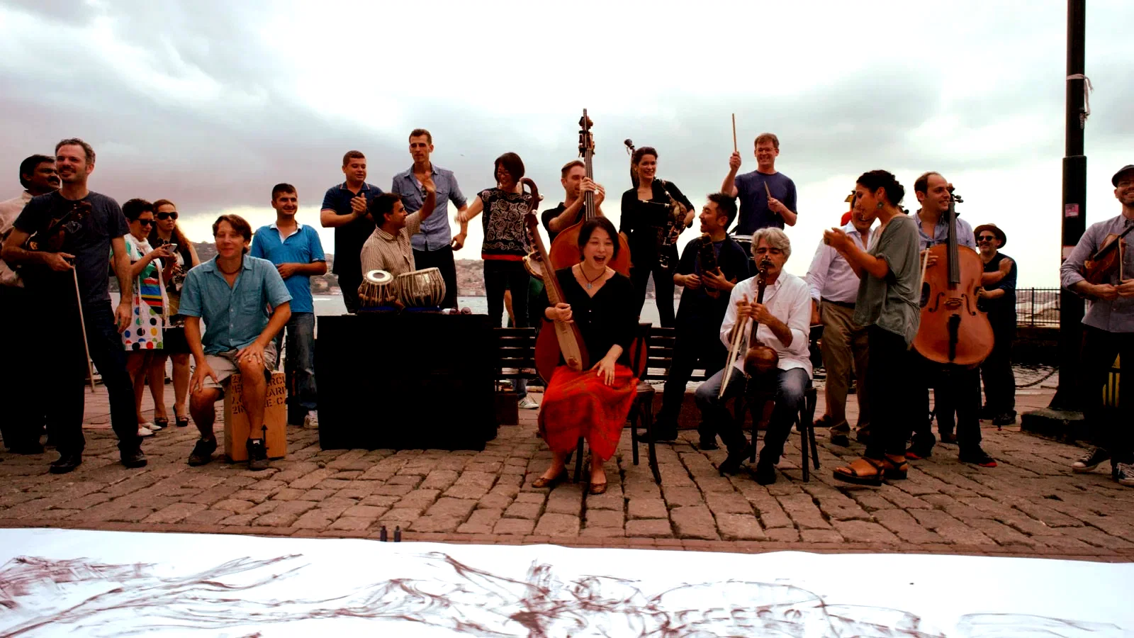 Photo du film : The Music of Strangers