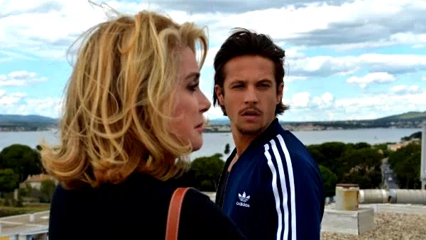 Photo 1 du film : Tout nous sépare