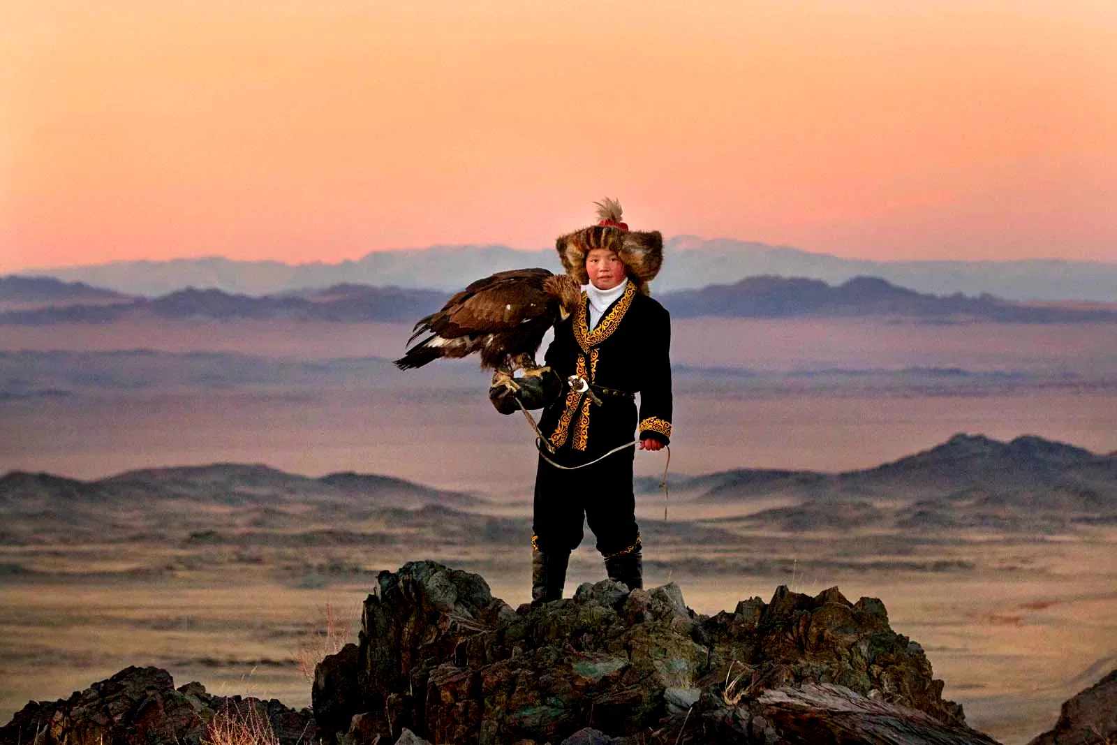 Photo du film : La jeune fille et son aigle