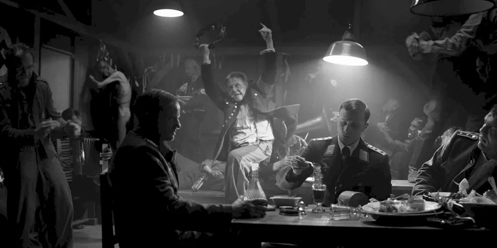 Photo 2 du film : The Captain - l'usurpateur