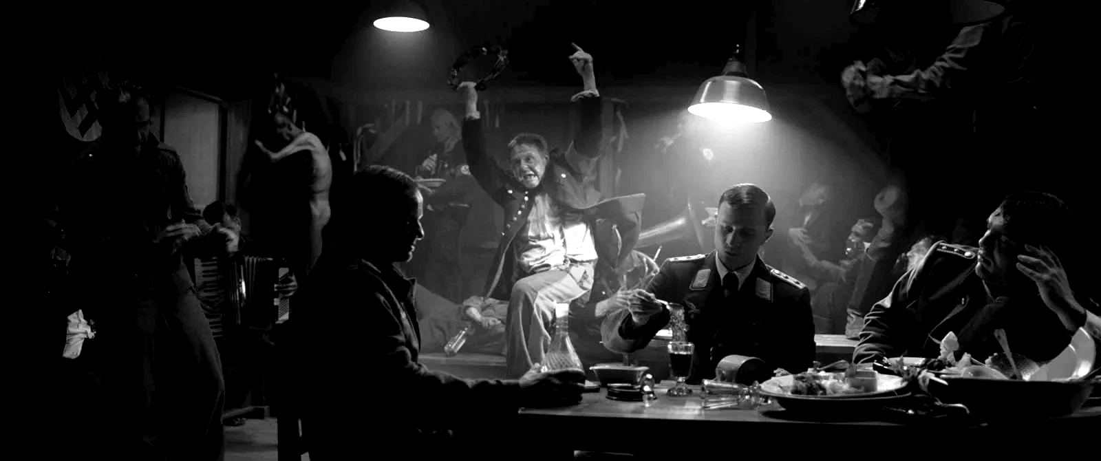 Photo 2 du film : The Captain - l'usurpateur