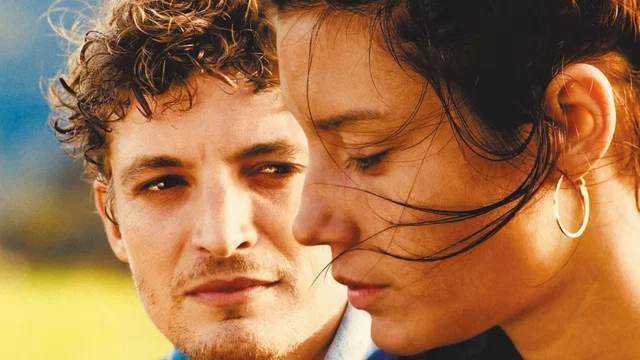 Affiche du film : Revenir