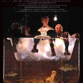 Photo du film : A Life in Suitcases