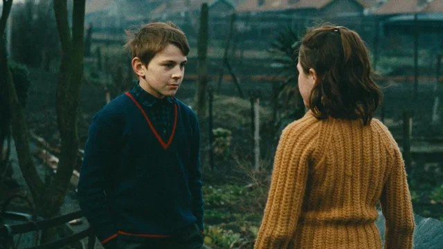 Photo 7 du film : L'enfance nue