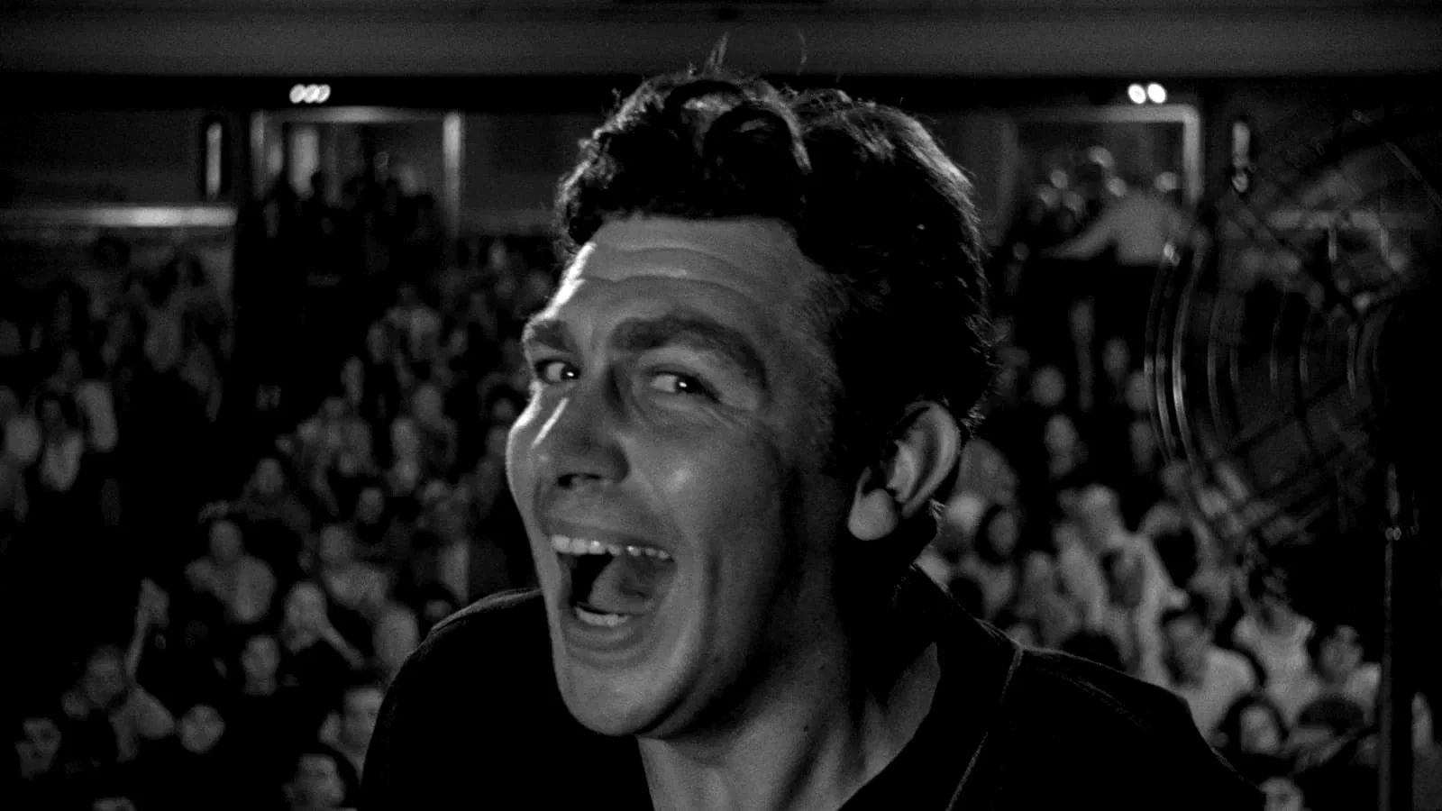 Photo 4 du film : Un homme dans la foule