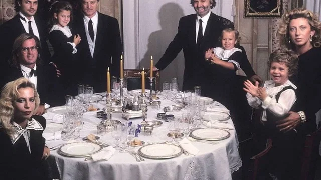 Photo 2 du film : Versace – Les liens du sang