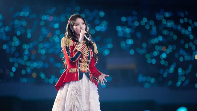 Photo du film : IU CONCERT: The Golden Hour