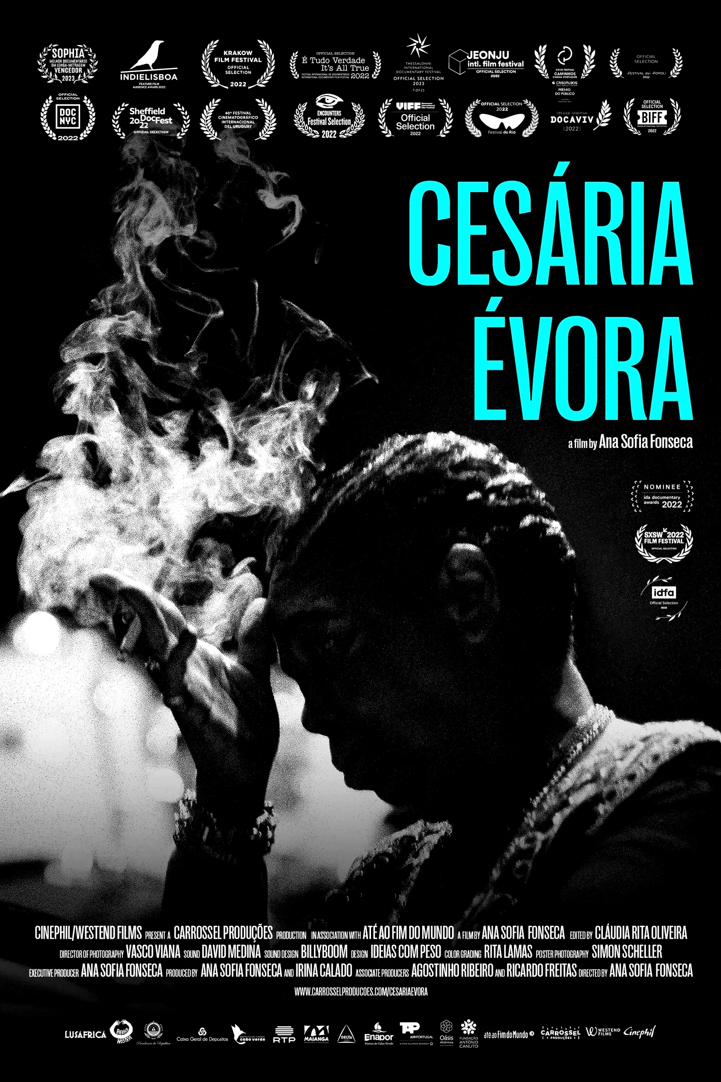 Photo 2 du film : Cesária Évora, la diva aux pieds nus