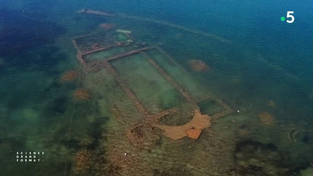 Photo 3 du film : Iznik, les mystères de la basilique engloutie