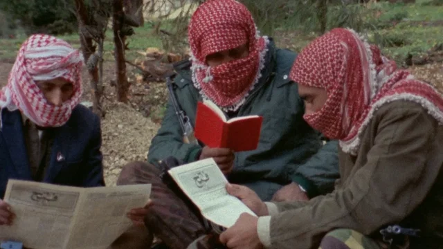 Photo 7 du film : Ici et ailleurs