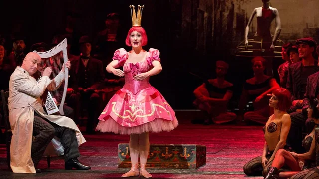 Photo 2 du film : Les Contes d'Hoffmann (Metropolitan Opera)