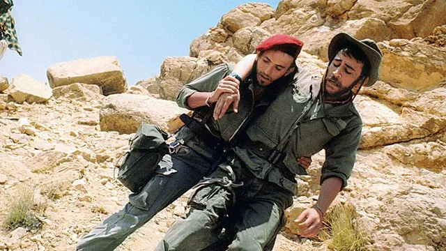 Photo 5 du film : Avoir vingt ans dans les aures