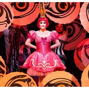Photo du film : The Metropolitan Opera: Les Contes d'Hoffmann