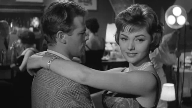 Photo 1 du film : Pauvres millionnaires