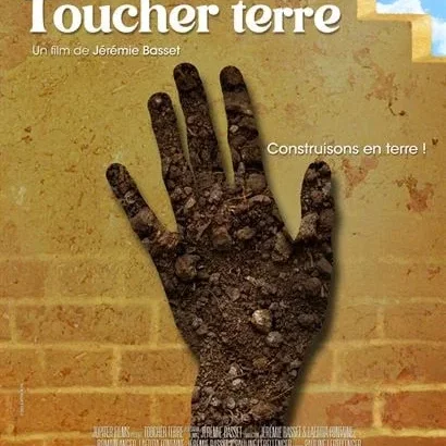 Miniature photo du film : Toucher terre
