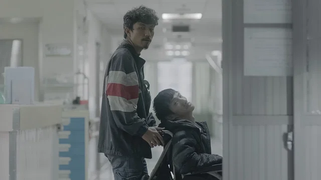 Photo 2 du film : Mongrel
