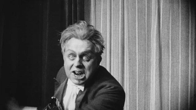 Photo 2 du film : Docteur Mabuse le joueur: Deuxième partie - Inferno, une pièce sur les hommes de ce temps