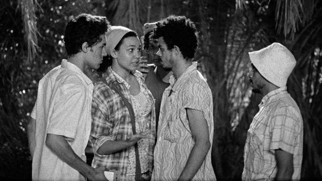 Photo 2 du film : L'Est de midi
