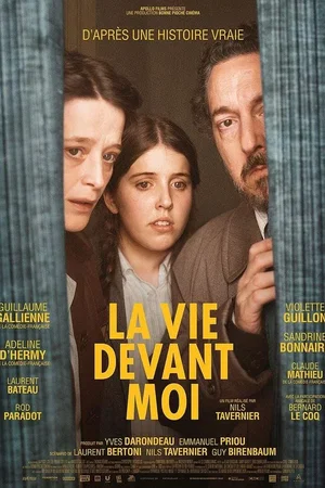 Affiche du film : La Vie devant moi