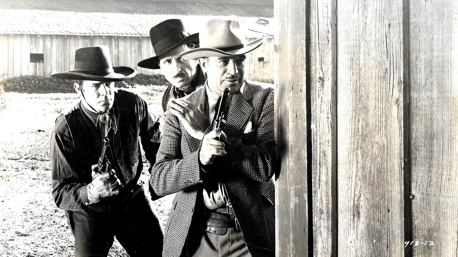 Photo 2 du film : Heroes of the Saddle