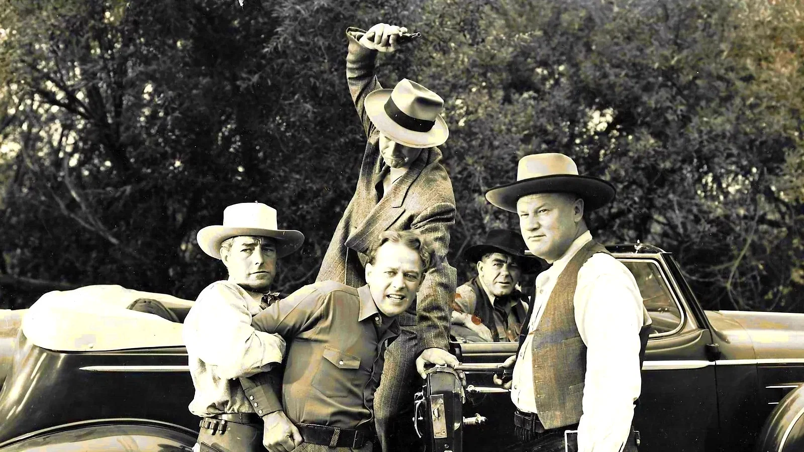 Photo 2 du film : Valley of Hunted Men