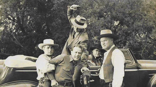 Photo 2 du film : Valley of Hunted Men