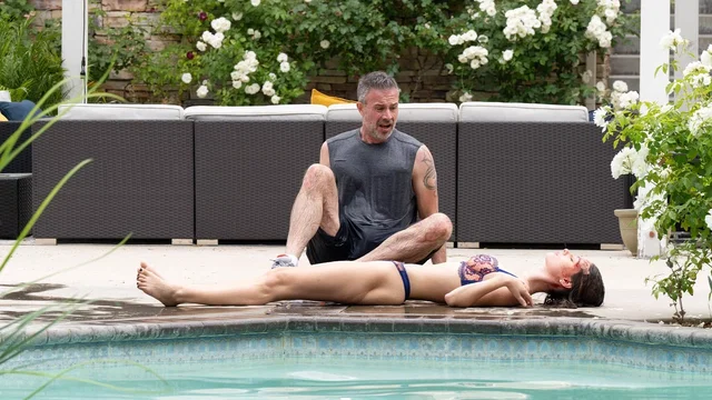 Photo 5 du film : The Girl in the Pool