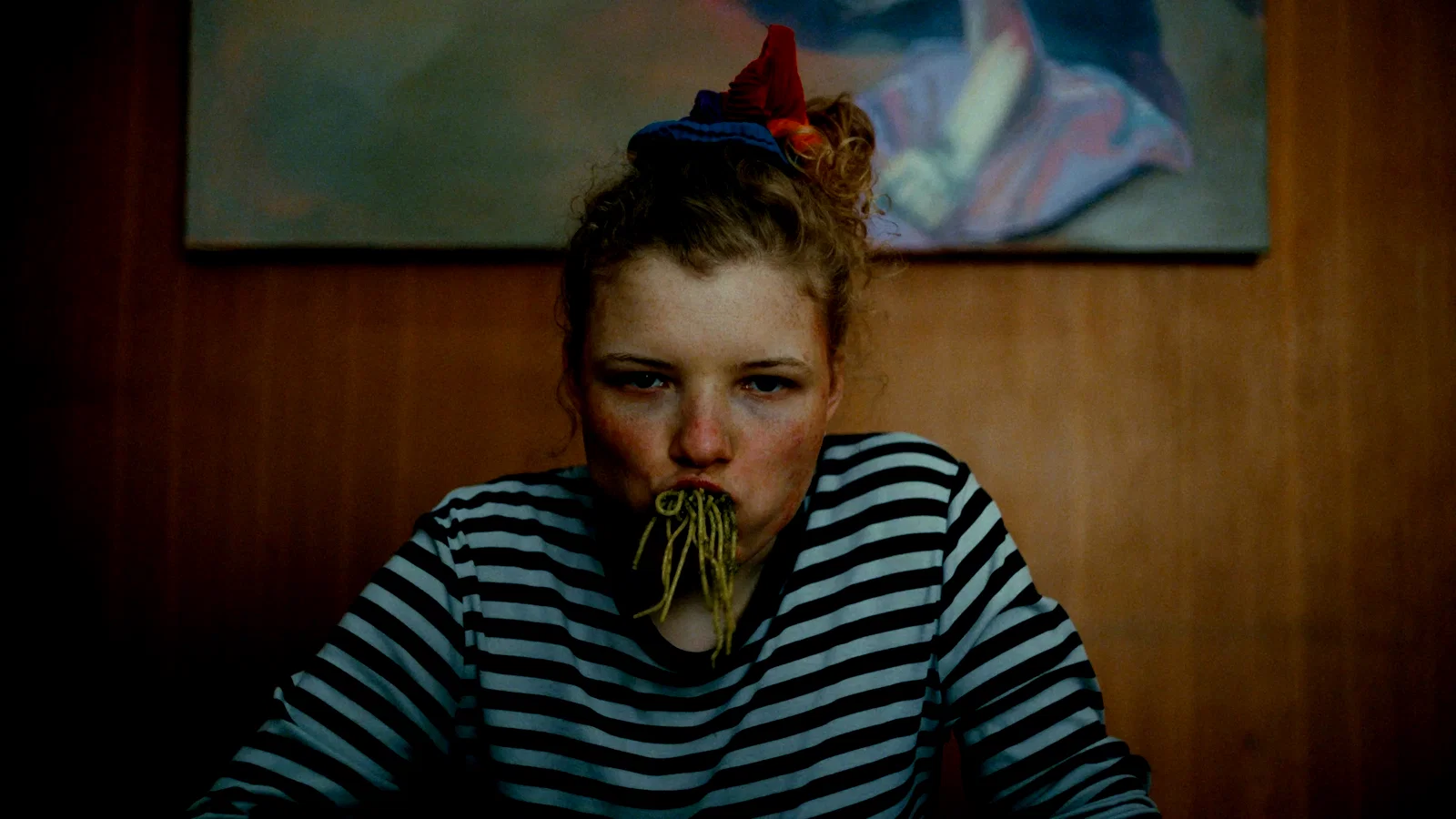 Photo 2 du film : How to Be Normal and the Oddness of the Other World