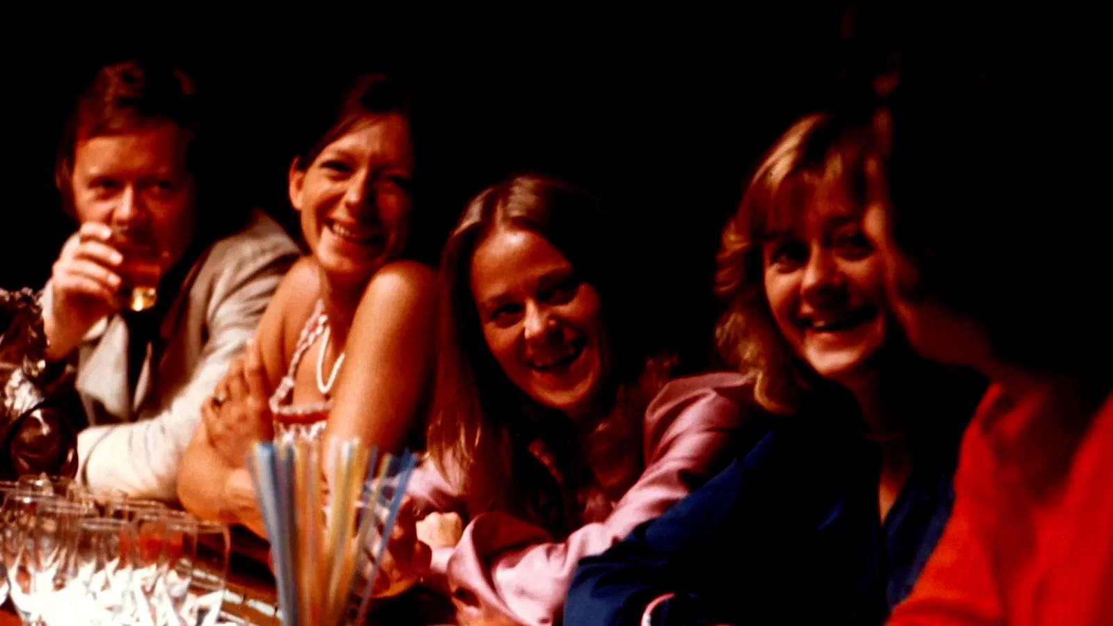 Photo 4 du film : Wives