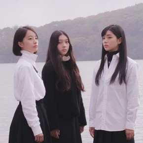 Photo du film : White Flowers and Fruits
