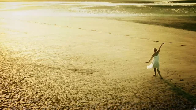 Photo 3 du film : Erik Satie - Entre les notes