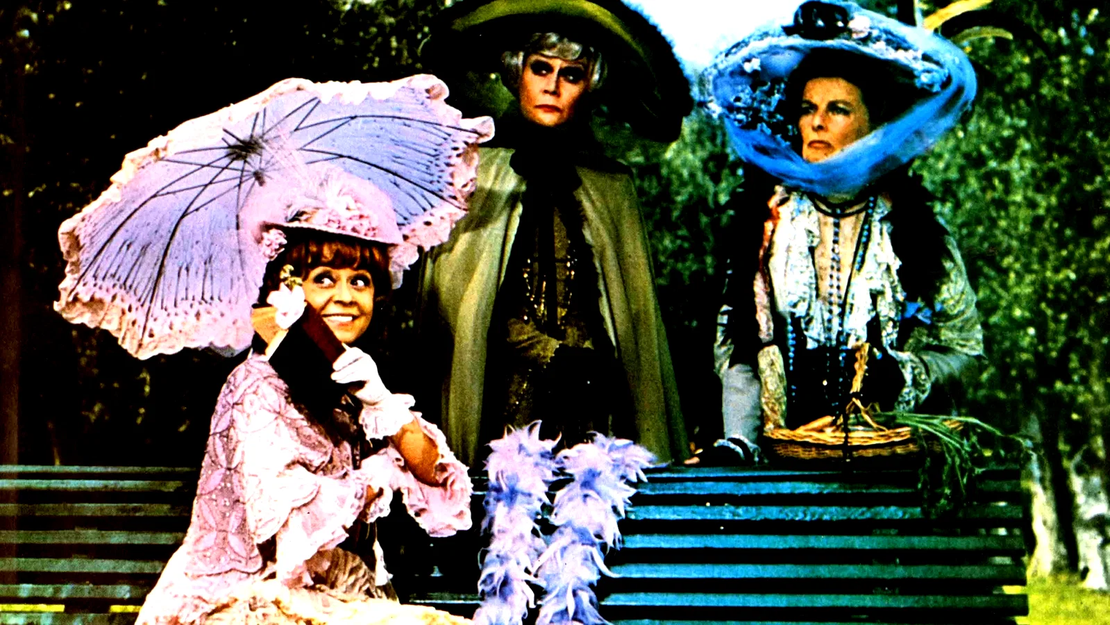 Photo 2 du film : La folle de chaillot