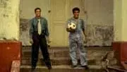 Photo 2 du film : Flying with one wing