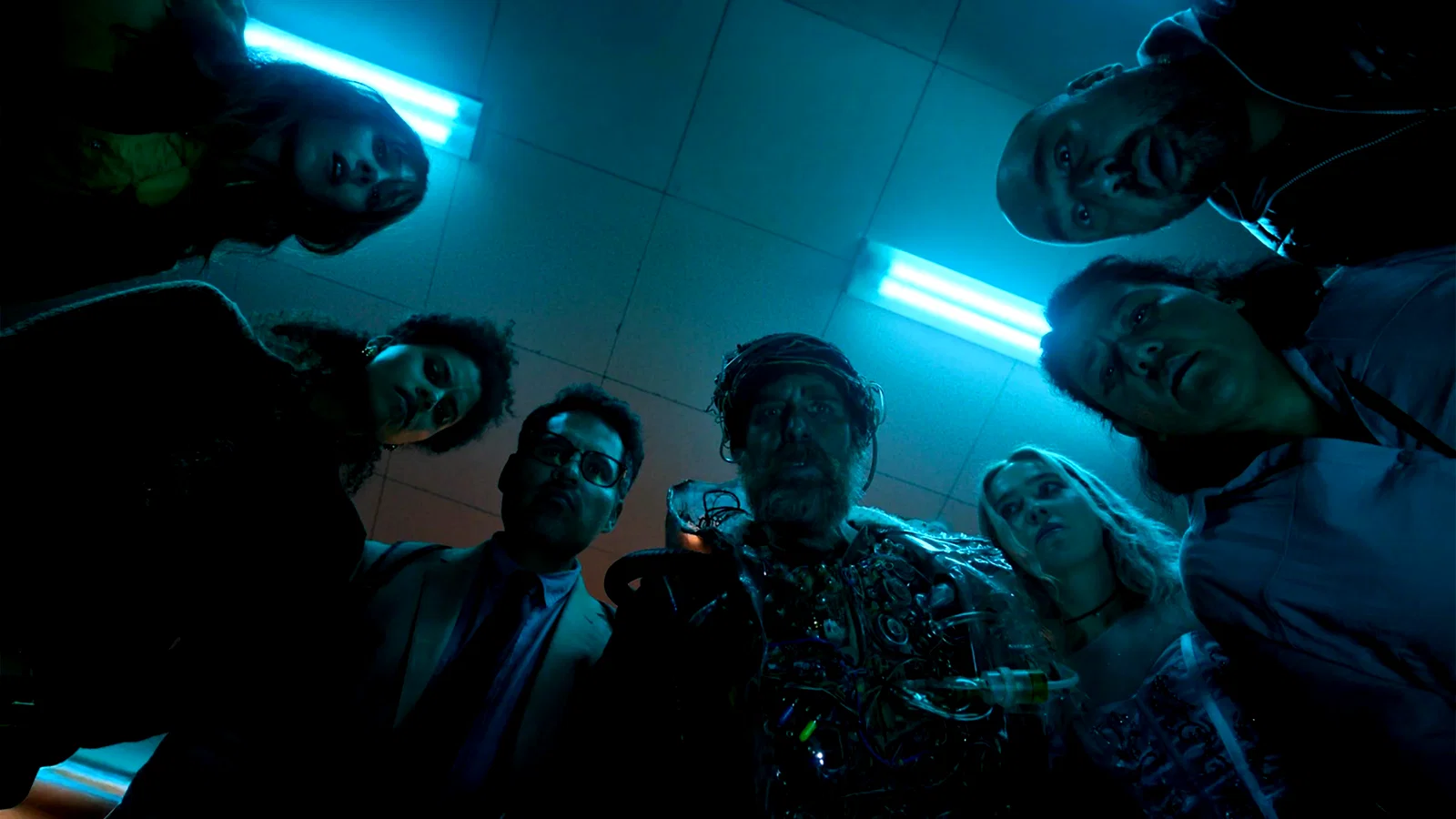 Photo du film : Good Luck Have Fun Don't Die