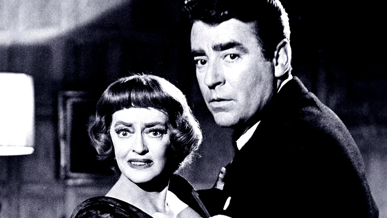 Photo 2 du film : La mort frappe trois fois