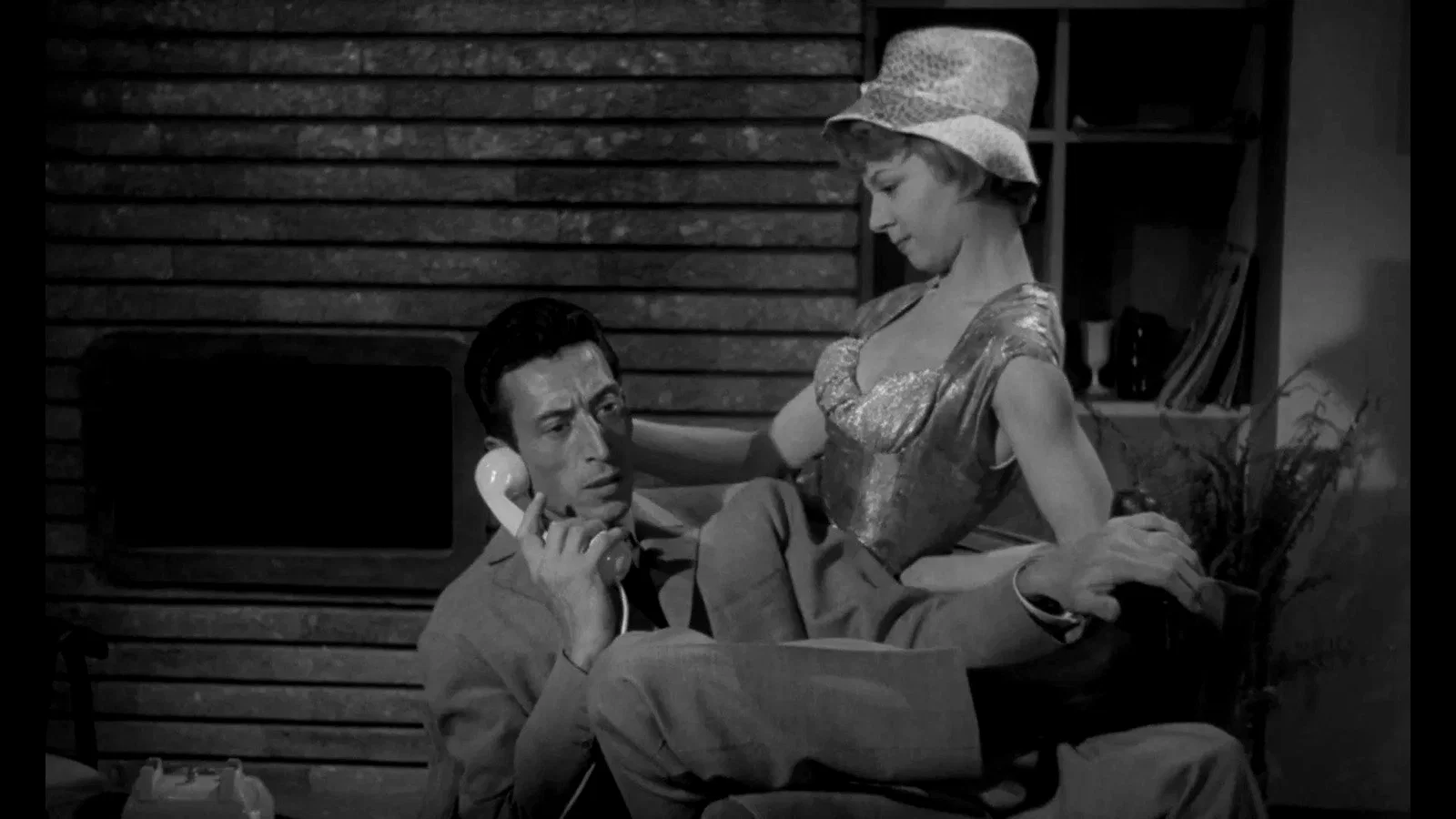 Photo 2 du film : Touchez pas aux blondes