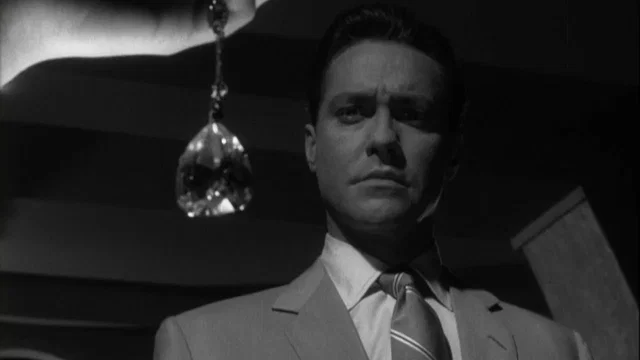 Photo 2 du film : L'homme a demasquer