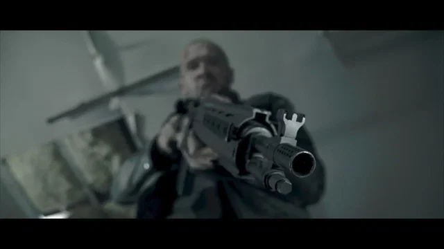 Photo 3 du film : Revanche