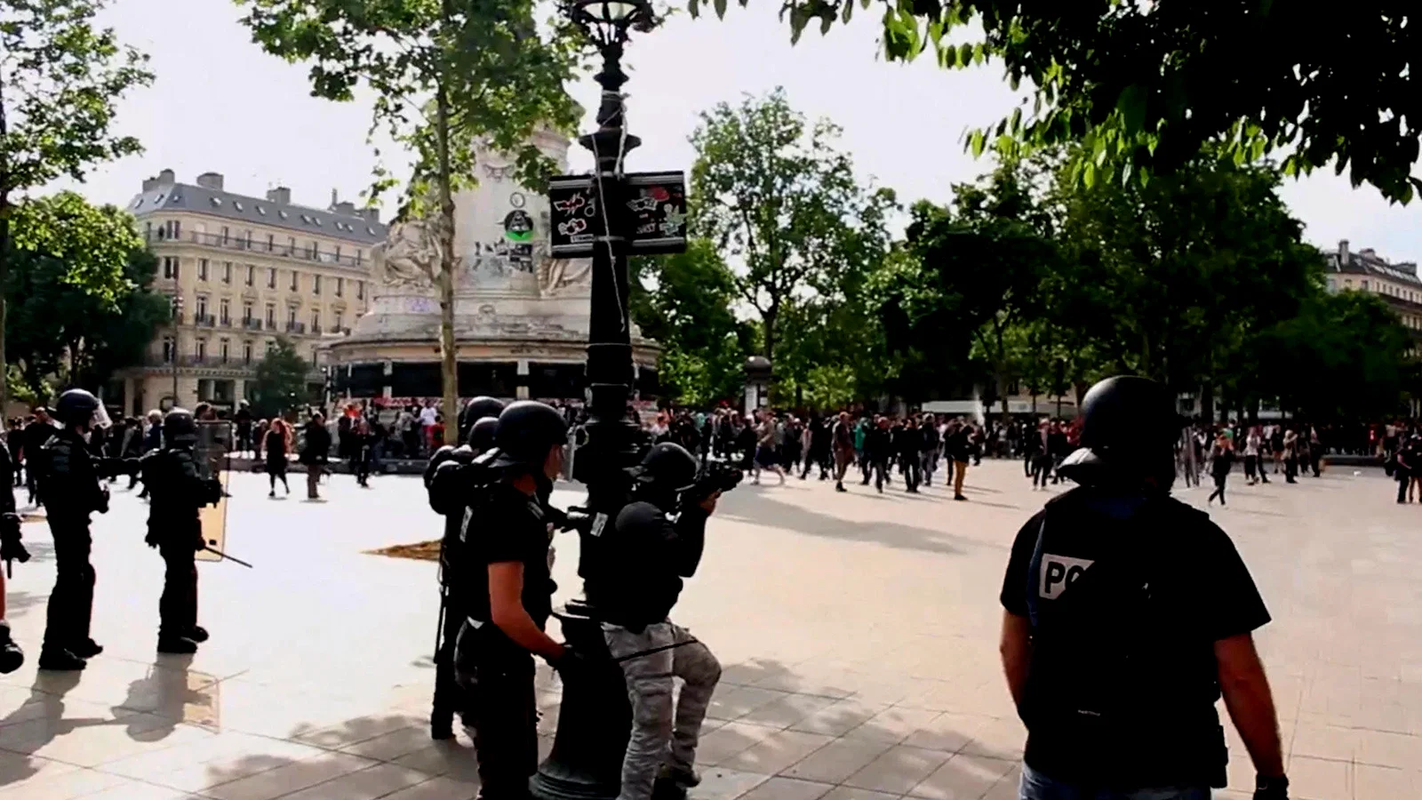 Photo du film : Place de la République, printemps 2016