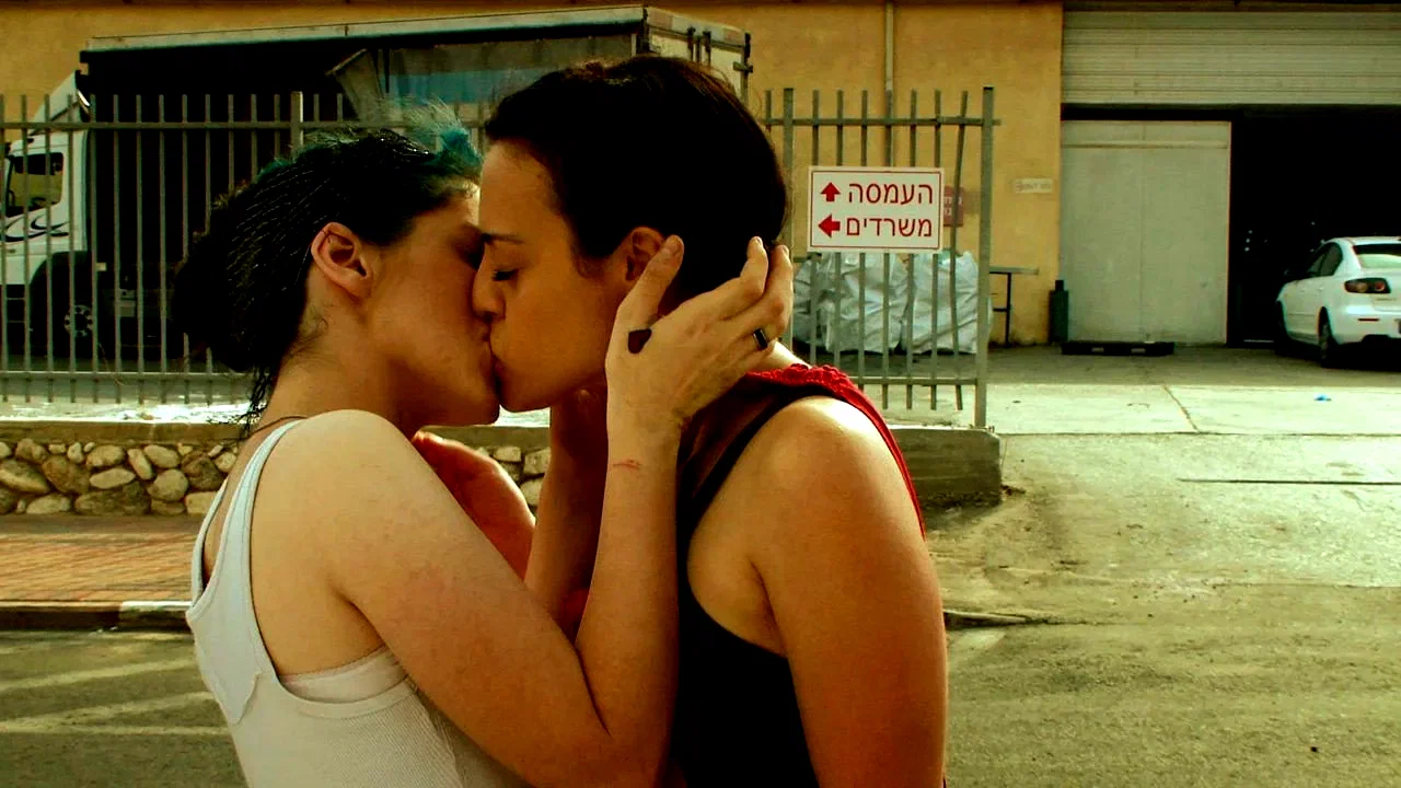 Photo 2 du film : Joe + Belle