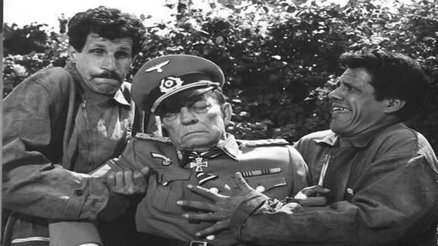 Photo du film : Deux Bidasses et le Général