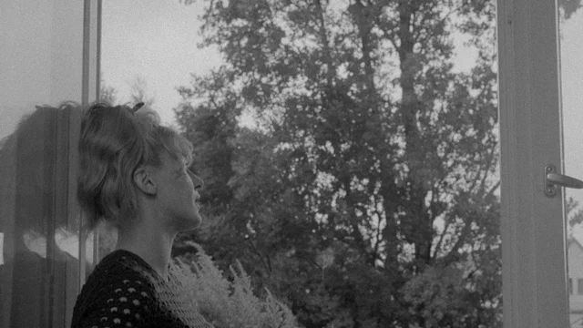 Photo 2 du film : Le Fiancé, la Comédienne et le Maquereau
