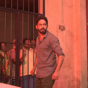 Photo du film : Kadaisi Ulaga Por