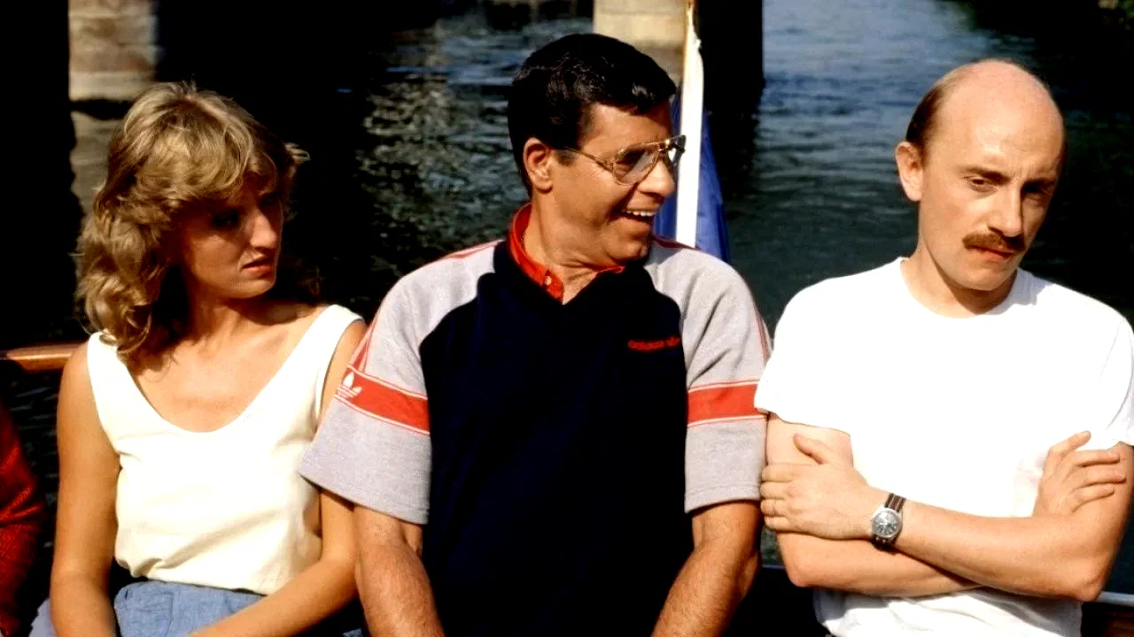 Photo 4 du film : Retenez-moi ou je fais un malheur