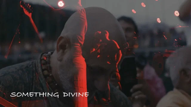 Photo 2 du film : Something Divine